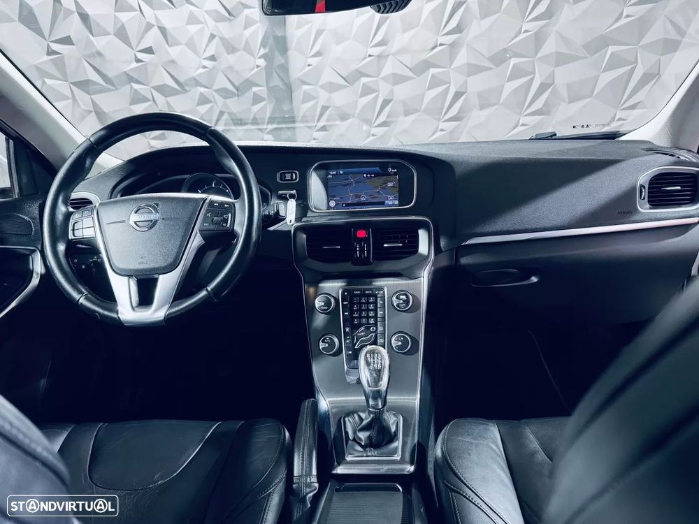 Volvo V40 1.6 D2 Momentum Eco - 14