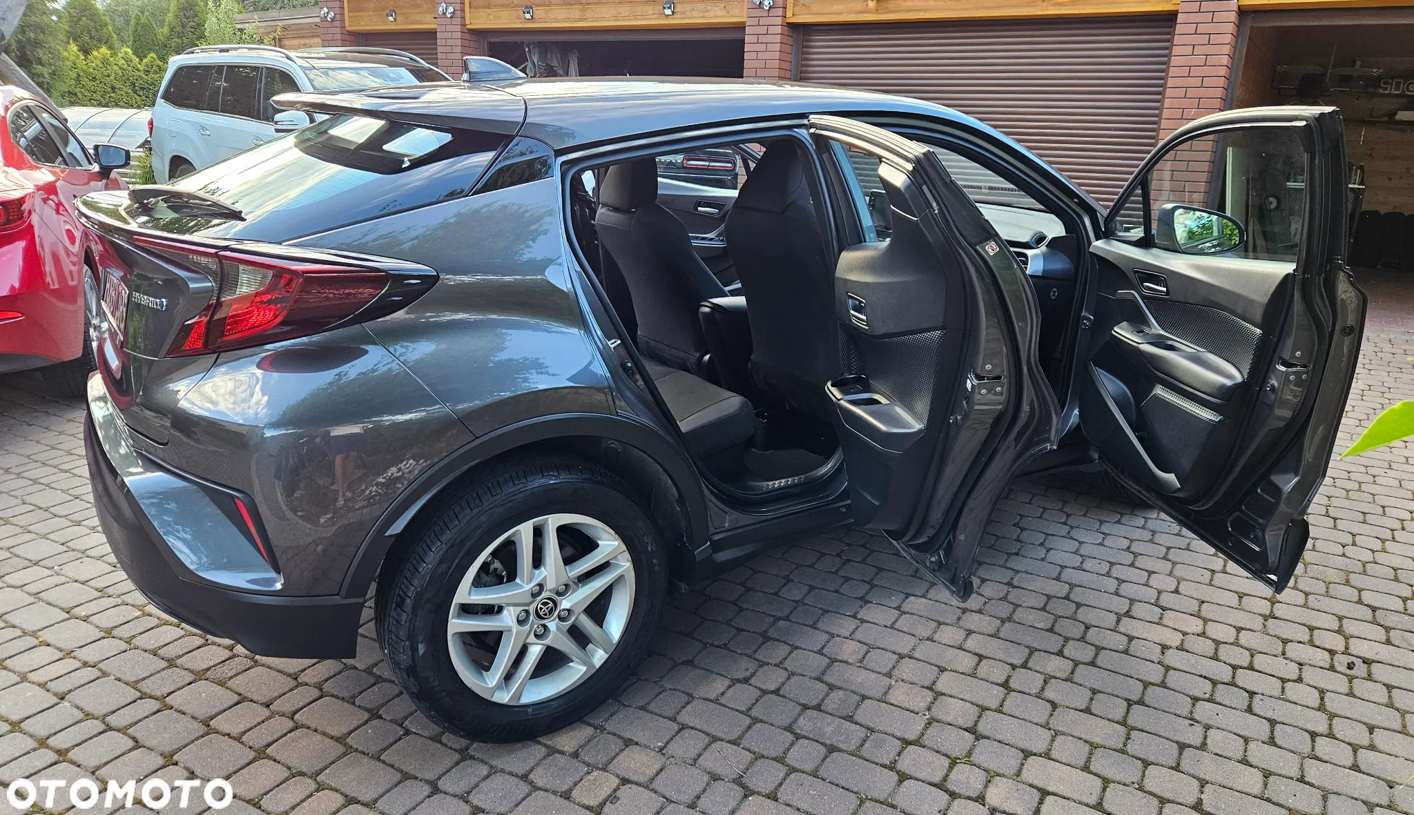Toyota C-HR - 18