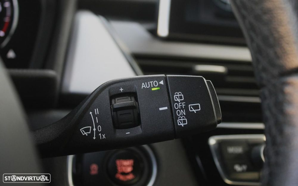 BMW 216 Active Tourer d Advantage Auto - 36