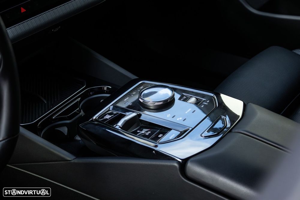 BMW 520 d Pack Desportivo M - 22