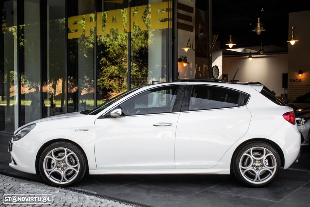 Alfa Romeo Giulietta 1.6 JTDM Distinctive - 2