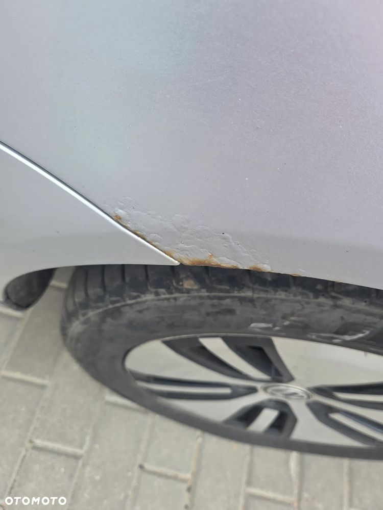 Volkswagen Passat 2.0 TDI DPF Comfortline - 14