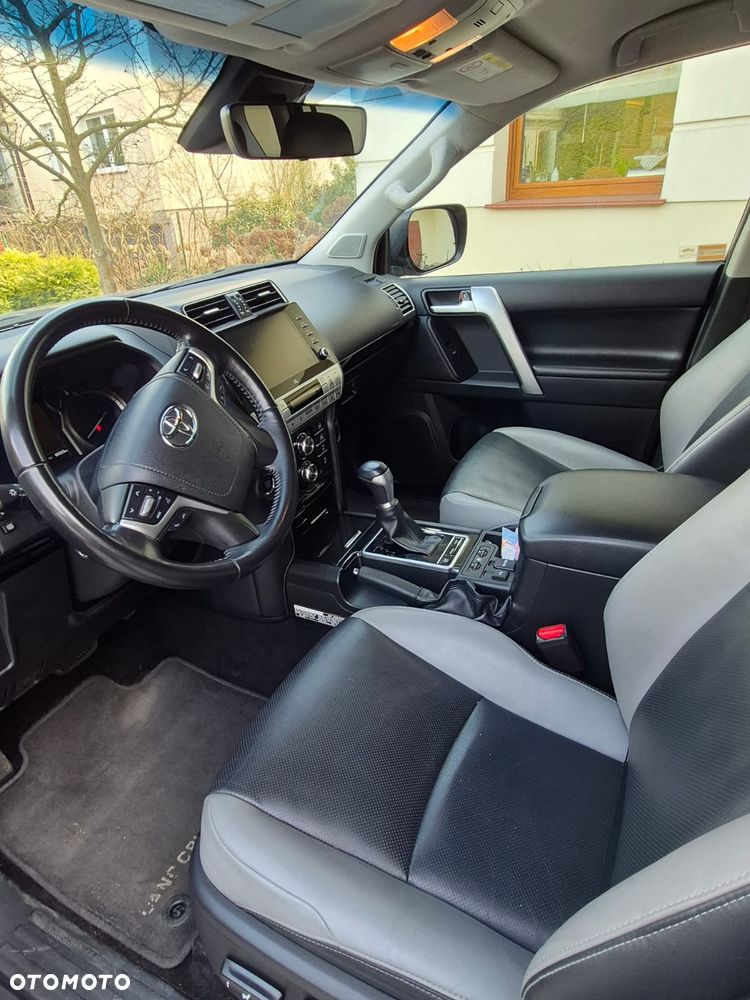 Toyota Land Cruiser LC 2.8 D-4D Executive - 11