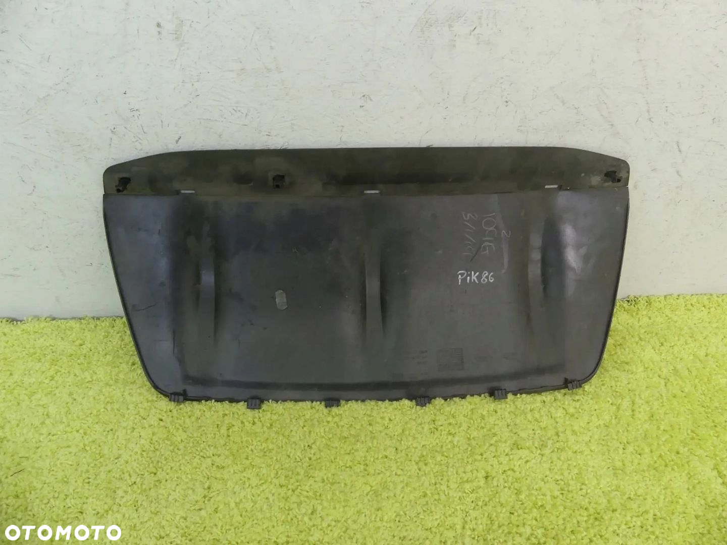 Land Rover Range Rover Velar 17r-- Zaślepka Haka Zderzak tył Listwa - 2