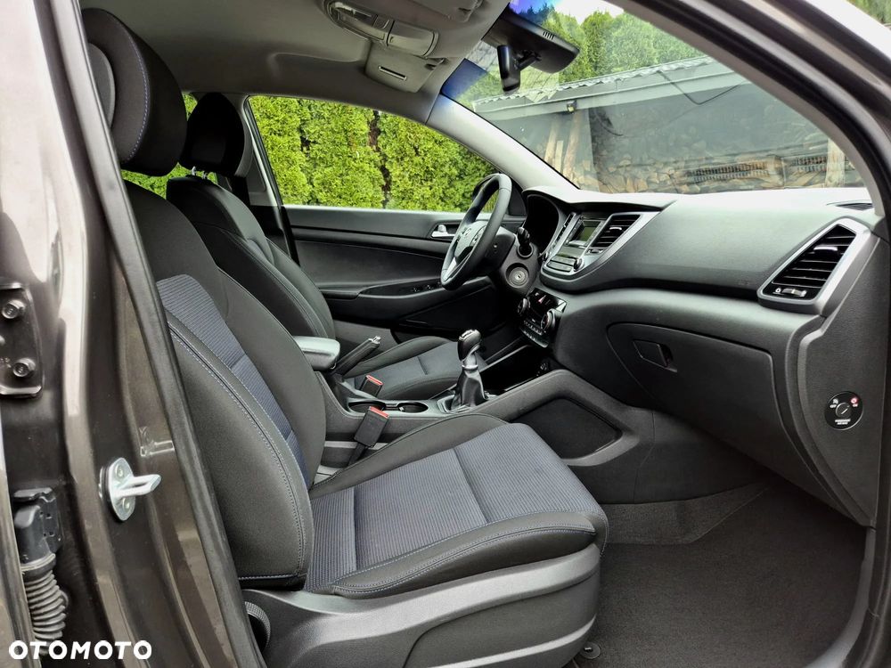 Hyundai Tucson 1.7 CRDI BlueDrive Classic 2WD - 10