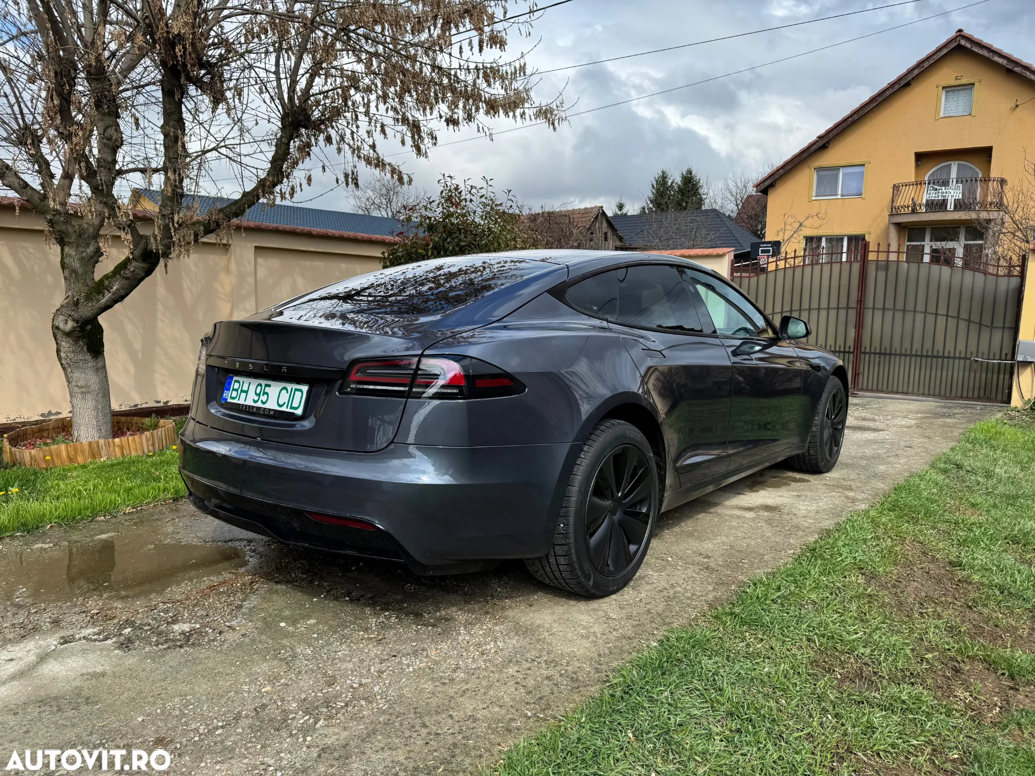 Tesla Model S Long Range - 3