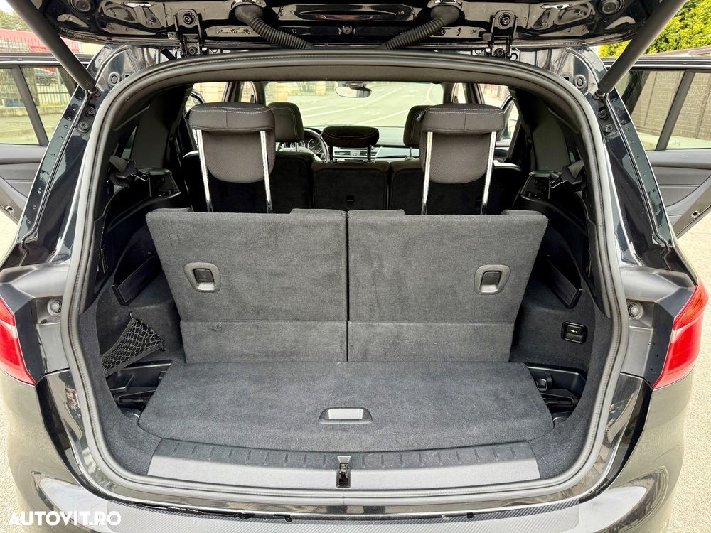 BMW Seria 2 218d Sport-Aut. Sport Line - 28