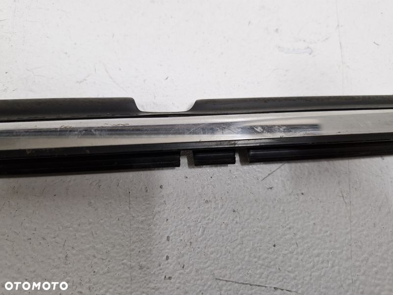 TOYOTA AVENSIS T27 LIFT T29 SEDAN LISTWA ZGARNIAJĄCA DRZWI LEWY TYŁ TYLNA CHROM - 5