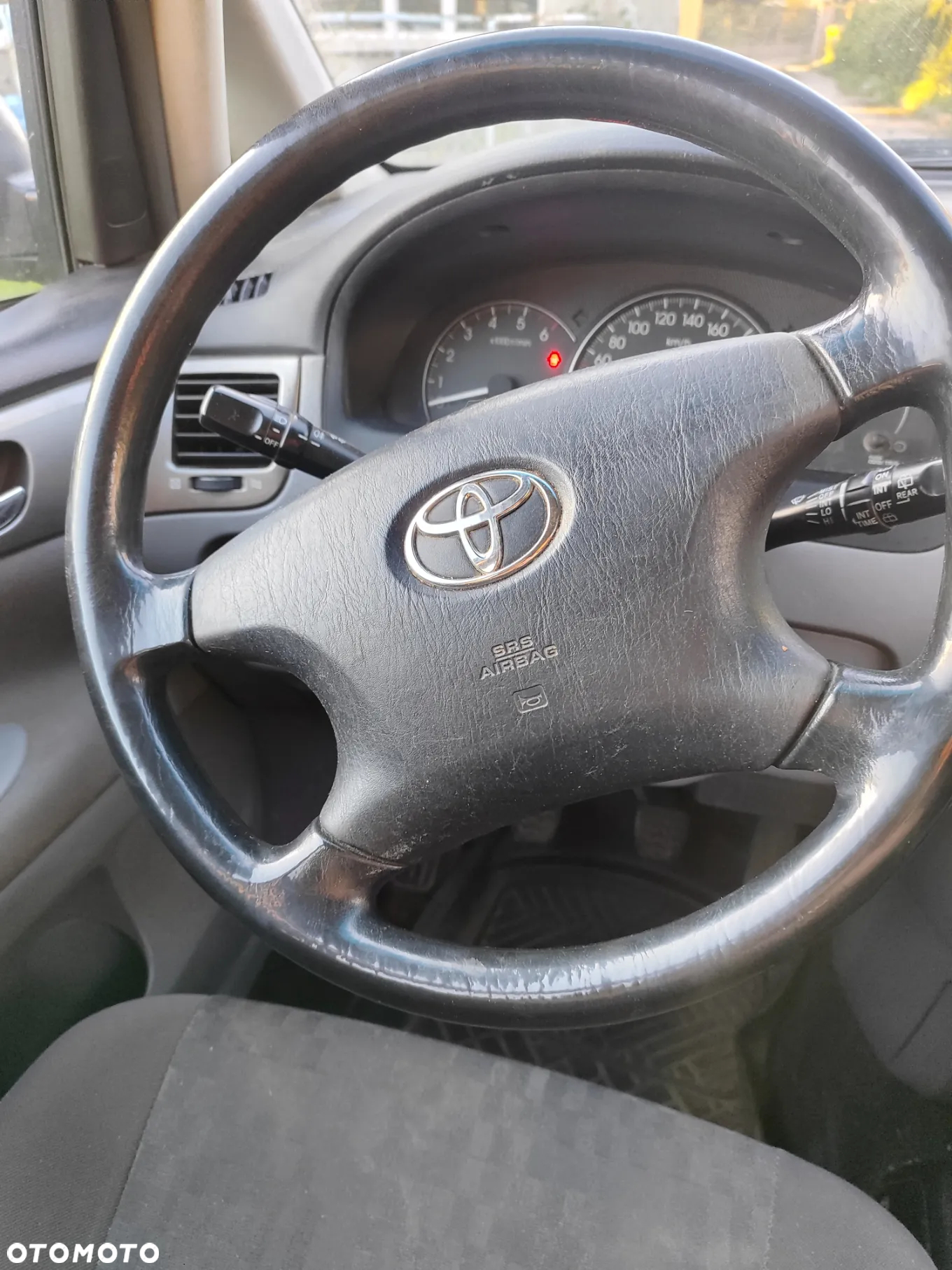 Toyota Avensis Verso - 12