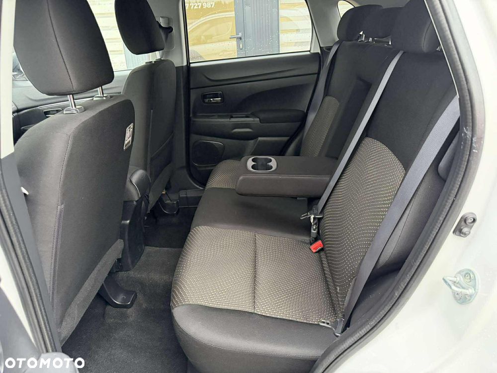 Mitsubishi ASX 1.6 2WD Plus - 22