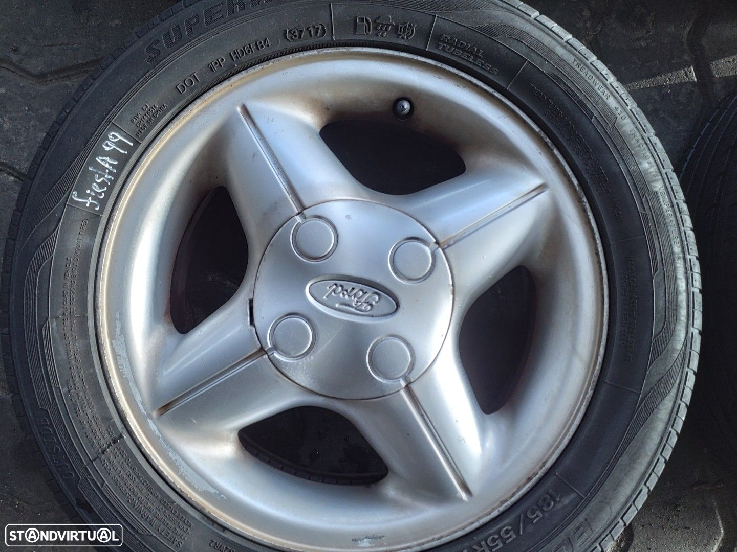 Jantes FORD FIESTA IV R14 com pneus 185/55 furação 4x108 - 3