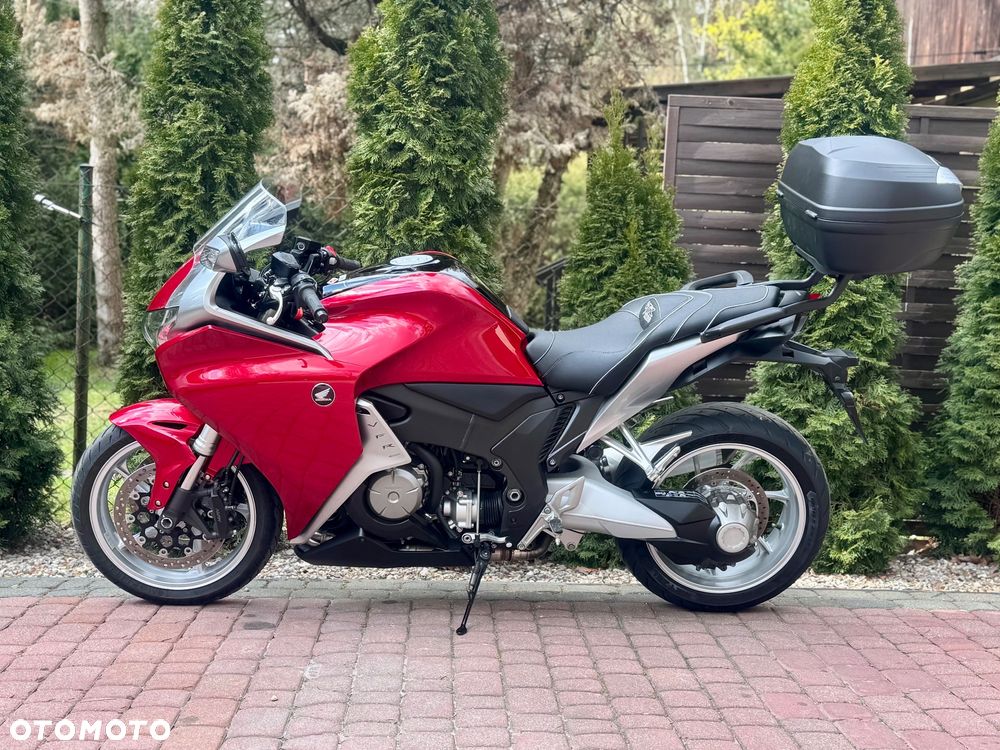 Honda VFR - 7