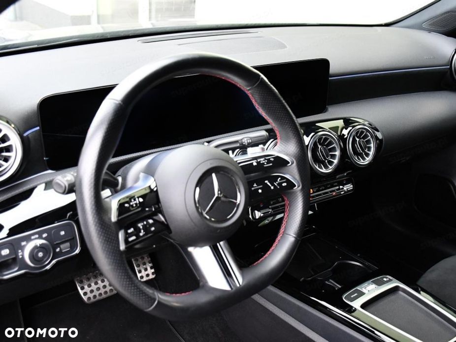 Mercedes-Benz Klasa A 200 d AMG Line 8G-DCT - 8