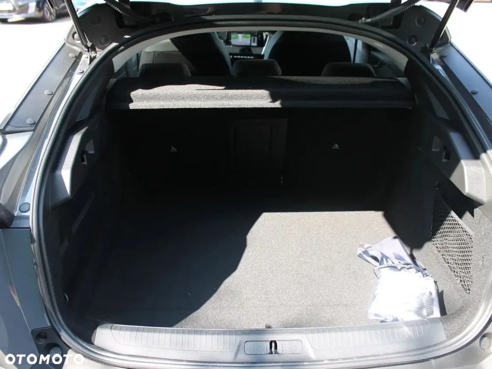 Peugeot 408 1.2 PureTech mHEV Allure S&S e-DSC6 - 11