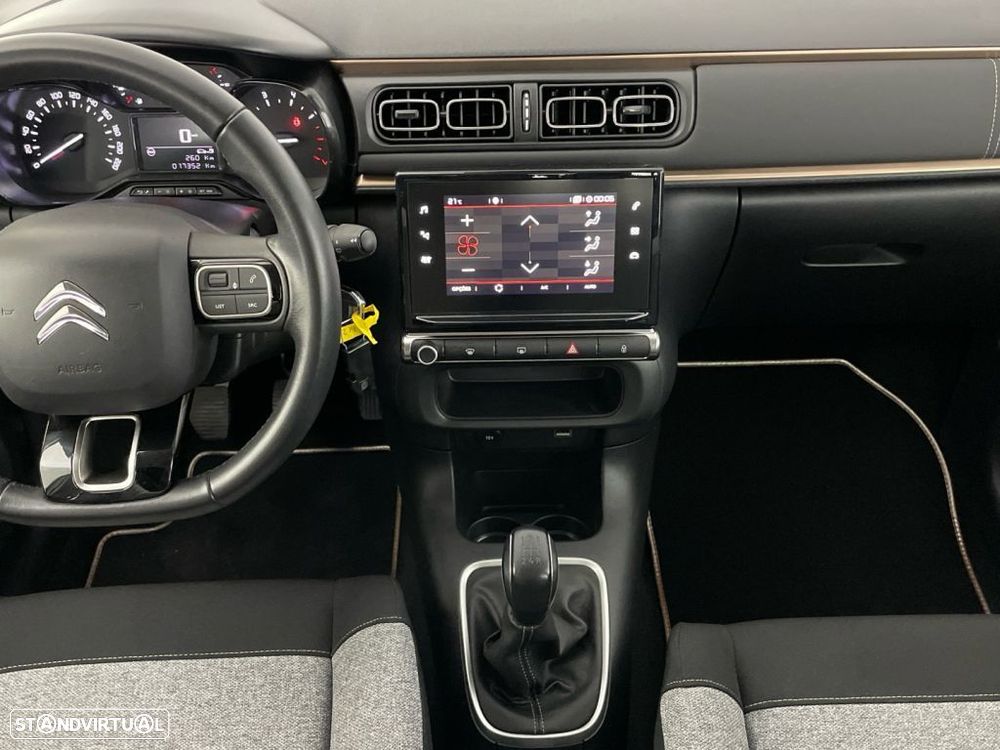 Citroën C3 1.2 PureTech Shine - 15