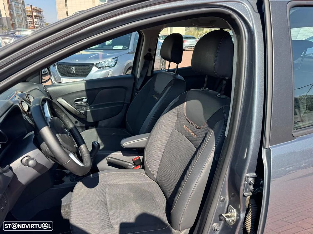 Dacia Sandero 0.9 TCe Stepway - 12