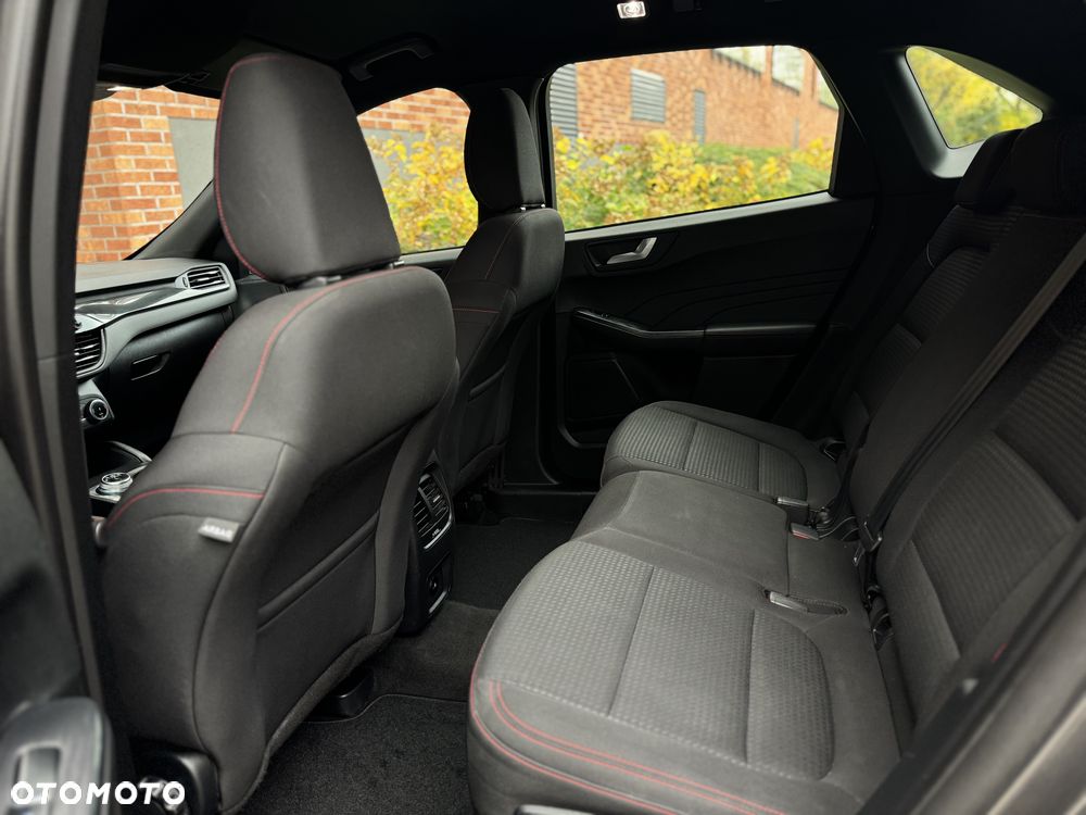 Ford Kuga - 27