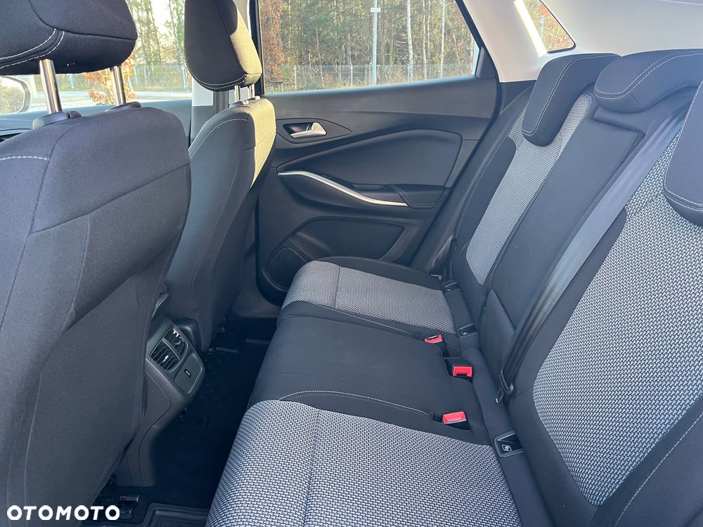 Opel Grandland 1.2 T Business Edition S&S - 15