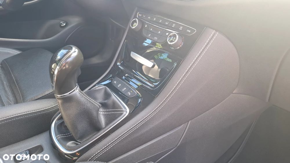 Opel Astra 1.6 CDTI Elite S&S - 18