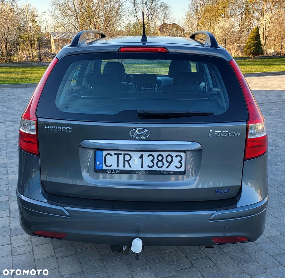 Hyundai i30 1.6 CRDi Base + - 9