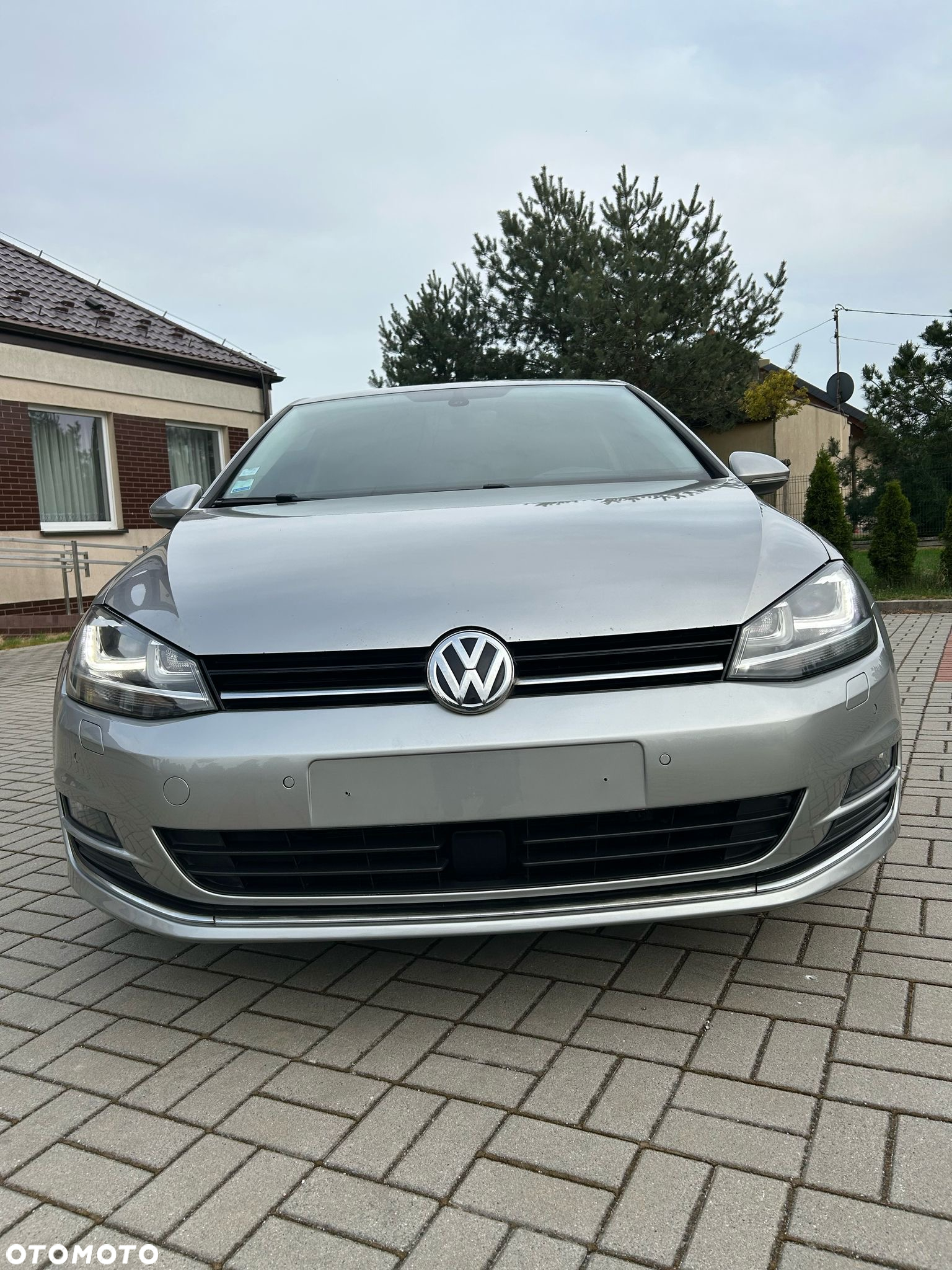 Volkswagen Golf 2.0 TDI (BlueMotion Technology) Highline - 2
