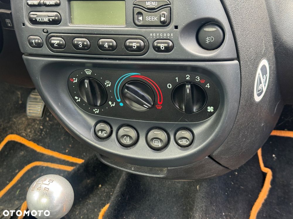 Ford Streetka 1.6 - 11