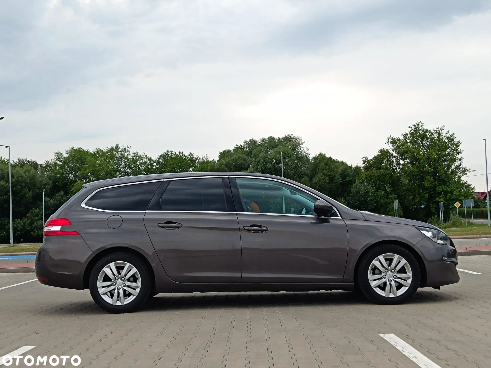 Peugeot 308 SW BlueHDi 120 Stop & Start Allure - 8
