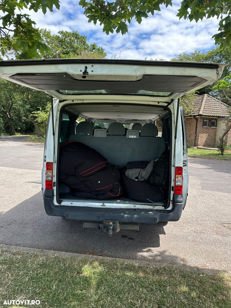 Ford Transit Turneo - 16