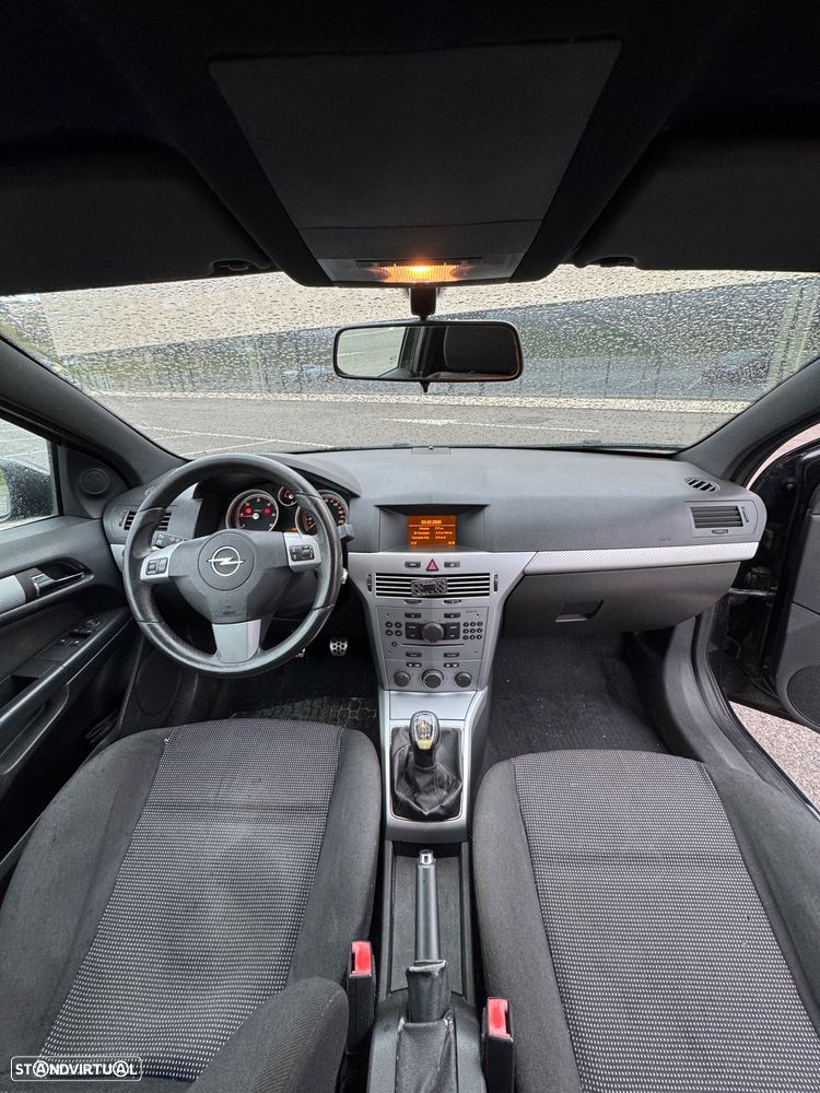 Opel Astra GTC 1.9 CDTI - 8