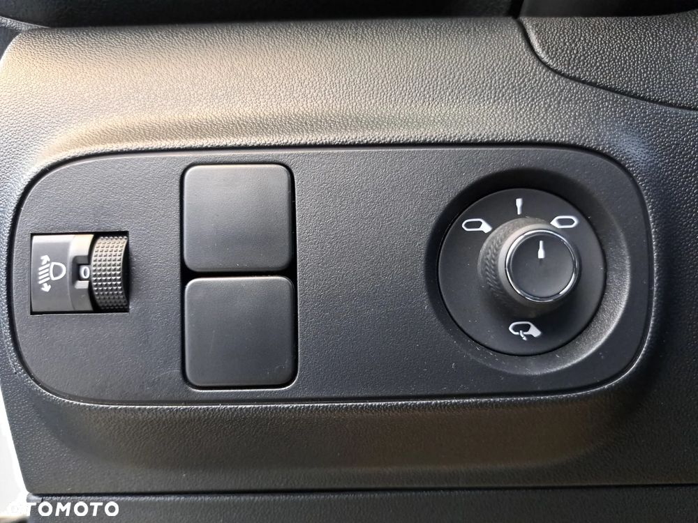 Citroën C3 1.2 PureTech Shine - 21