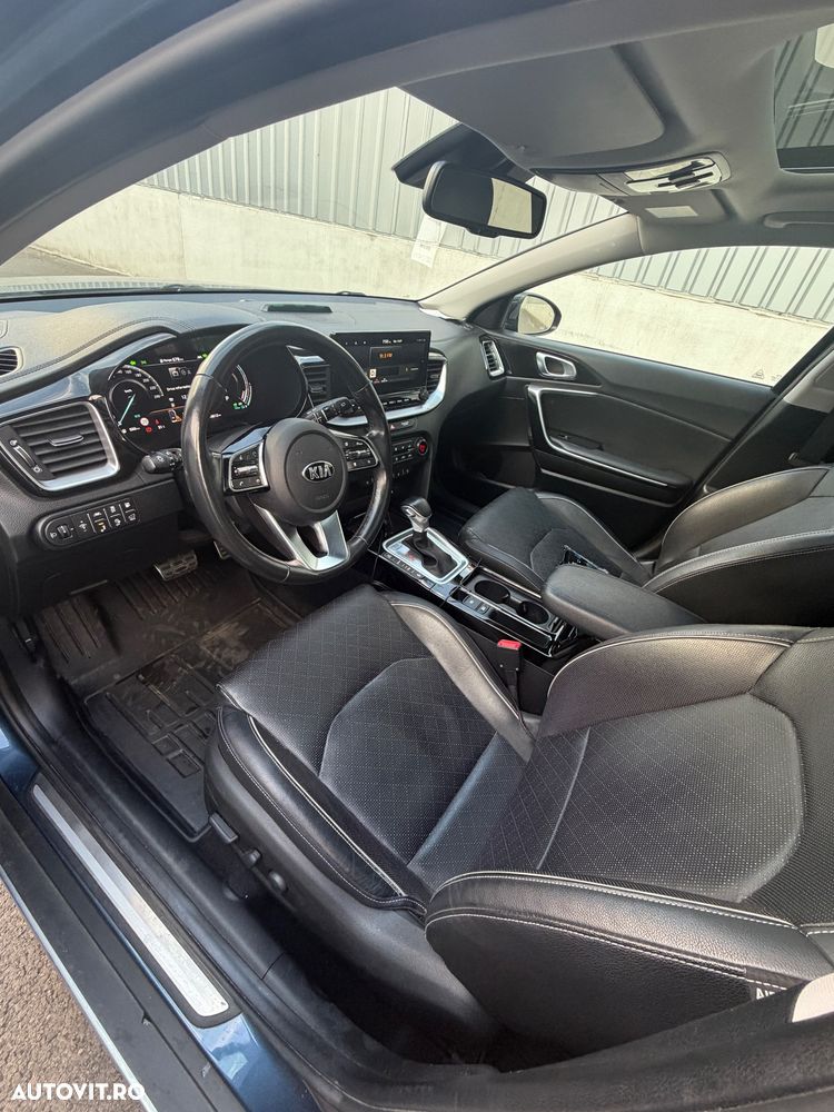 Kia XCeed - 14