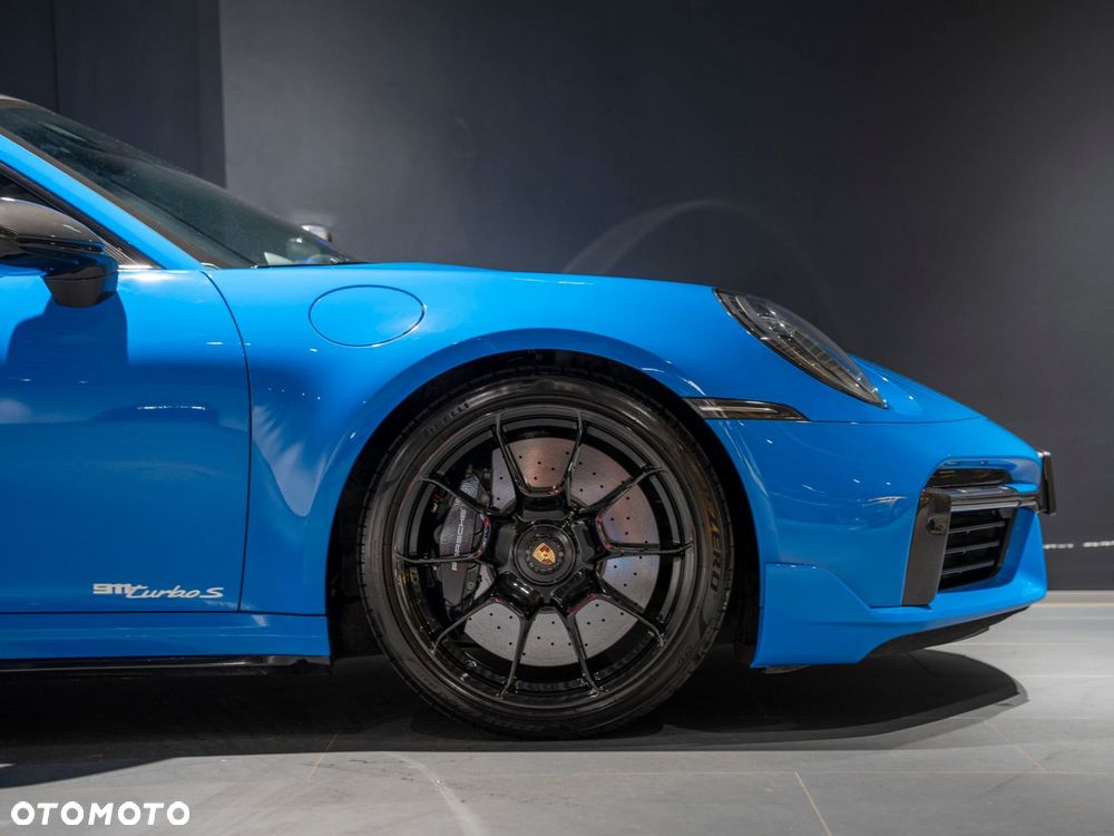 Porsche 911 Turbo S - 11