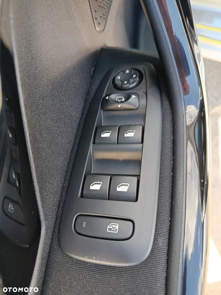 Peugeot 208 PureTech 110 Stop & Start Allure - 20