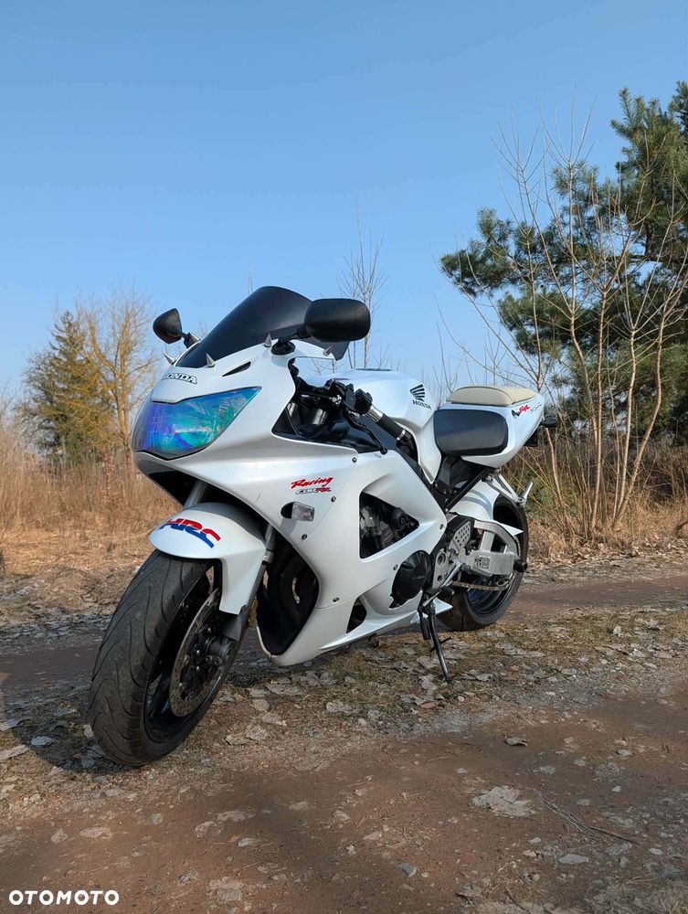 Honda CBR - 23