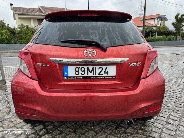 Toyota Yaris 1.4 D-4D High Pack+NAVI - 5