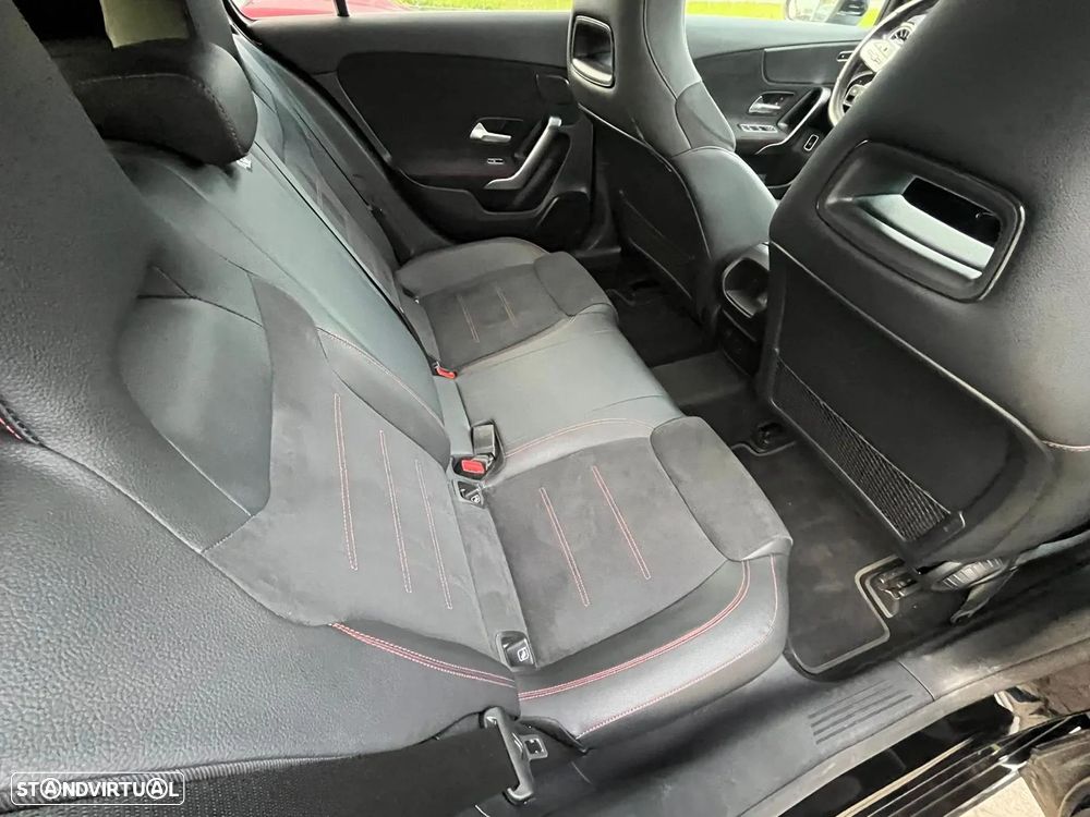 Mercedes-Benz A 250 e AMG Line - 11