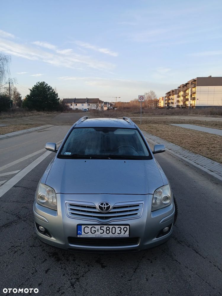 Toyota Avensis 2.0 D-4D Travel - 3