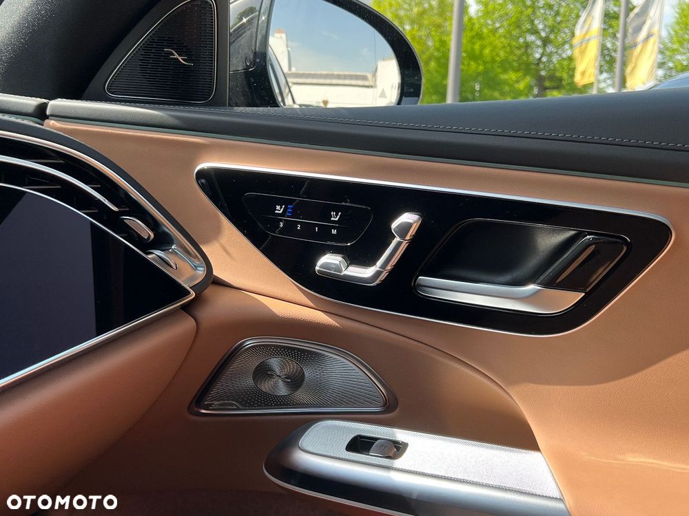 Mercedes-Benz Klasa E 220 d 4-Matic AMG - 27