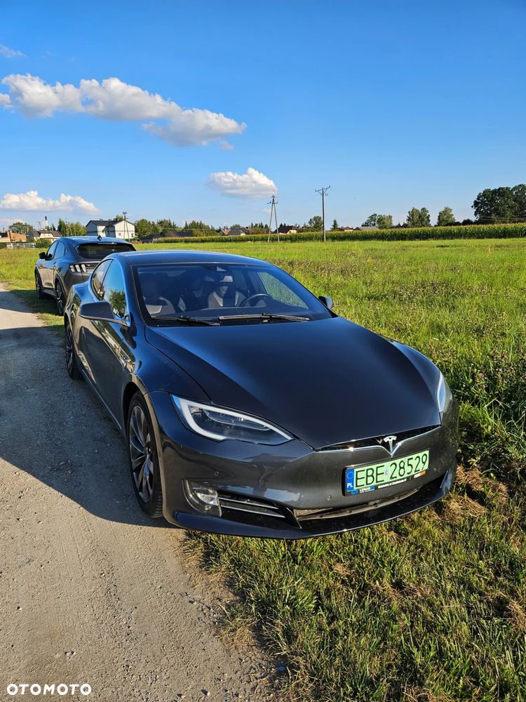 Tesla Model S Long Range Plus - 3