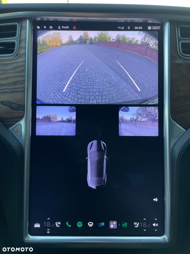 Tesla Model S - 29