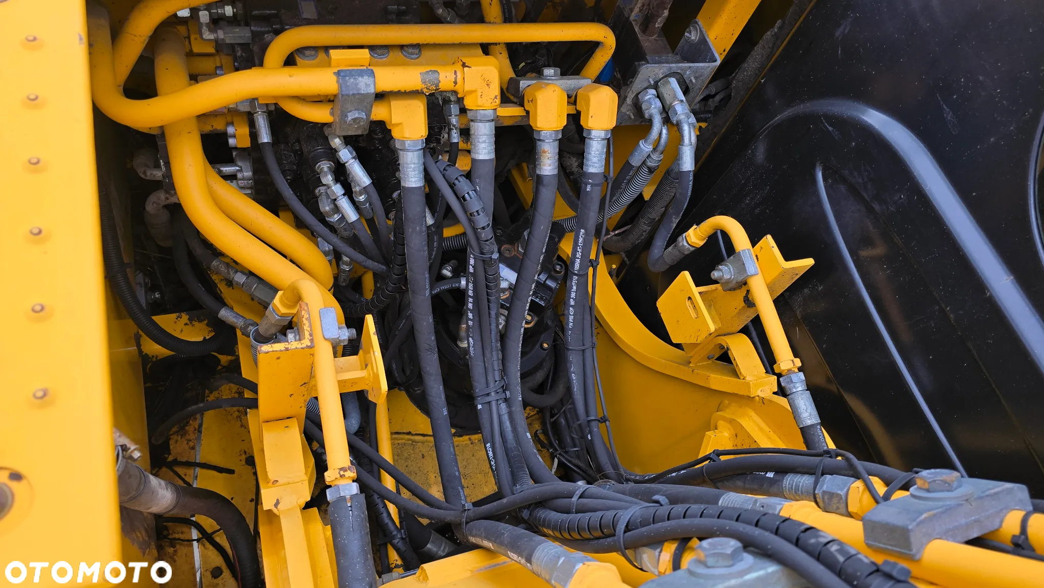 JCB JS 145 W - 11
