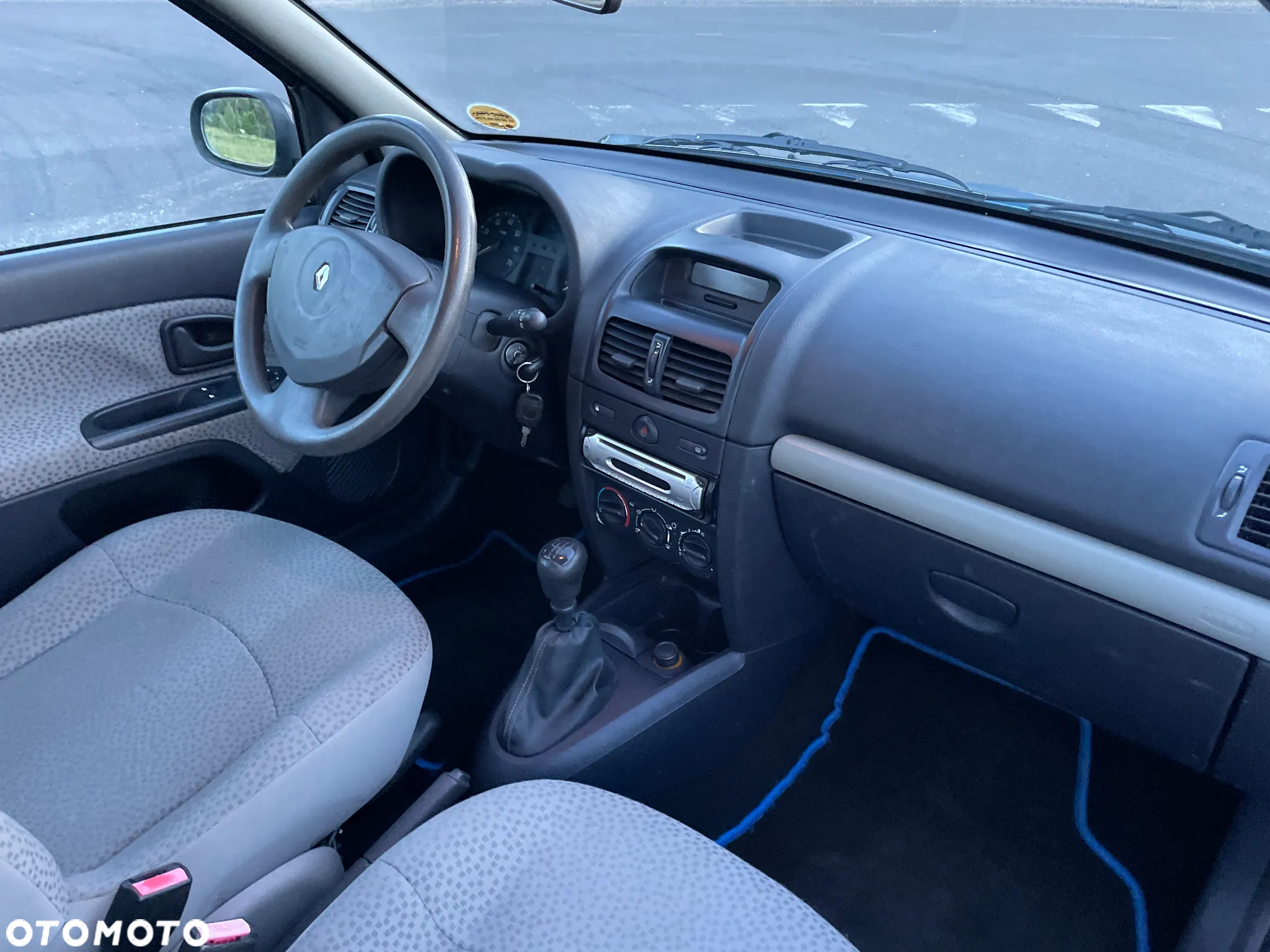 Renault Clio 1.2 16V Arctica - 12