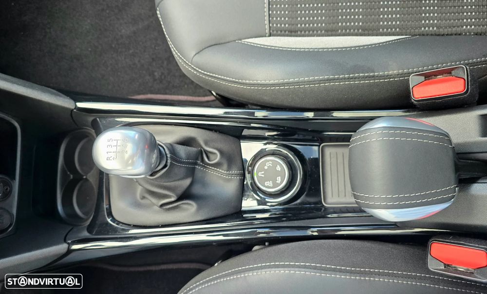 Peugeot 2008 PureTech 130 GPF Stop&Start Allure - 16