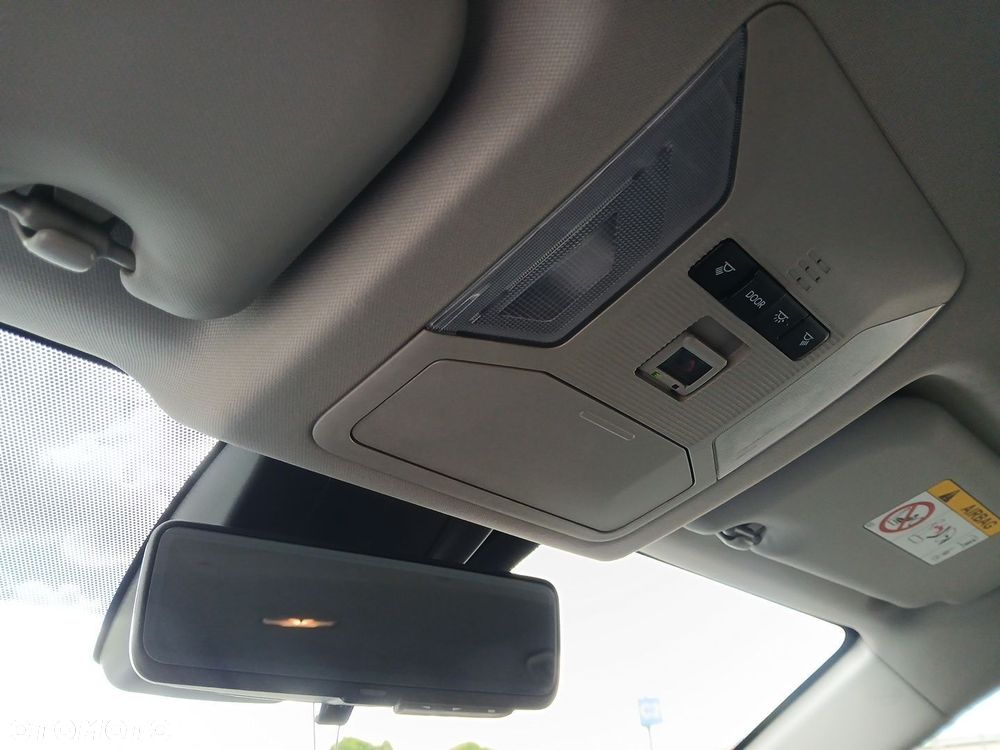 Toyota RAV4 2.5 Hybrid Executive 4x4 - 37