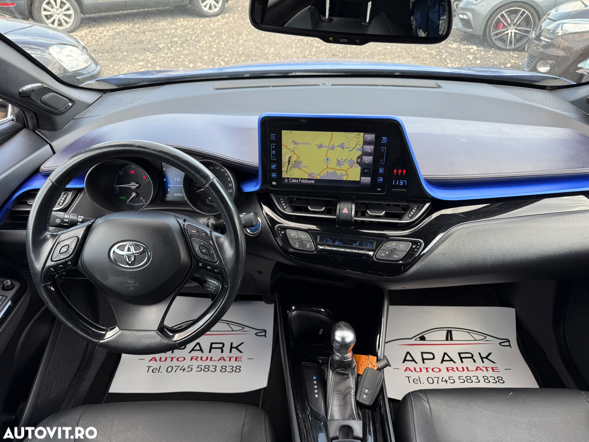 Toyota C-HR 1.8 HSD 122 CP 4x2 CVT C-ult Style bi-tone - 11
