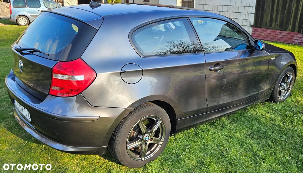 BMW Seria 1 116i - 8
