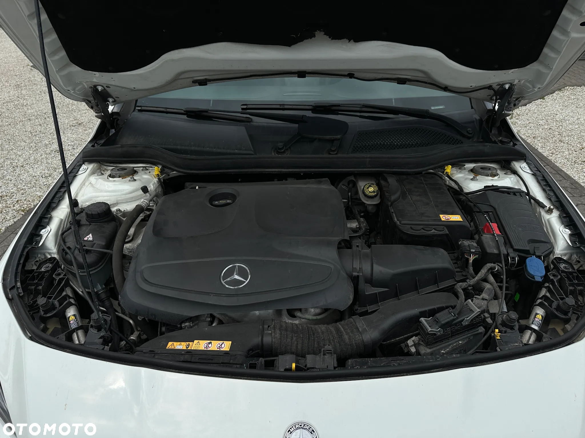 Mercedes-Benz CLA 180 7G-DCT - 14