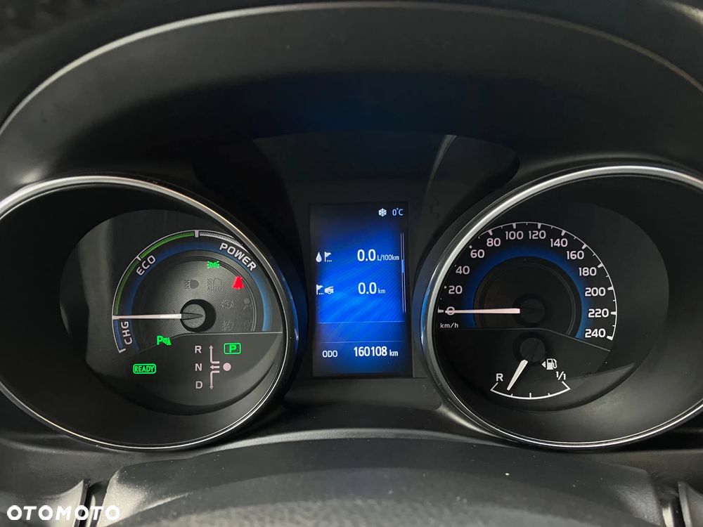Toyota Auris Hybrid 135 Premium - 23