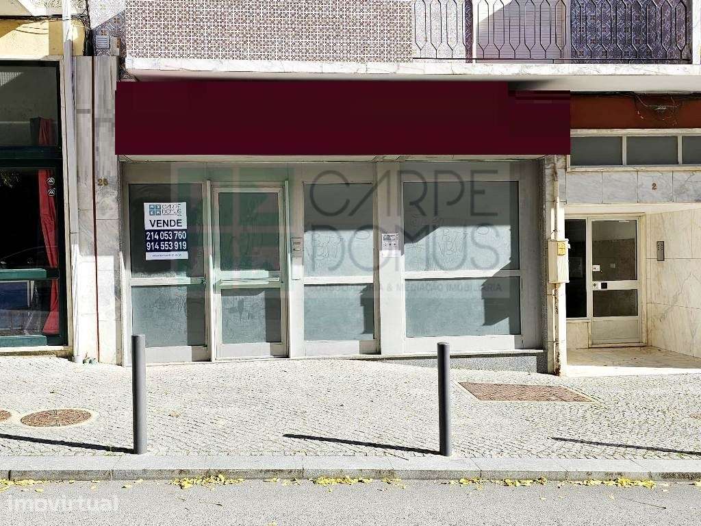 Loja comercial com 230m2 no centro da Malveira, em Mafra - Grande imagem: 2/44