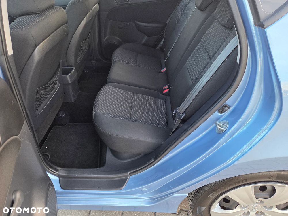 Hyundai i30 ver-1-4-edition-plus - 21